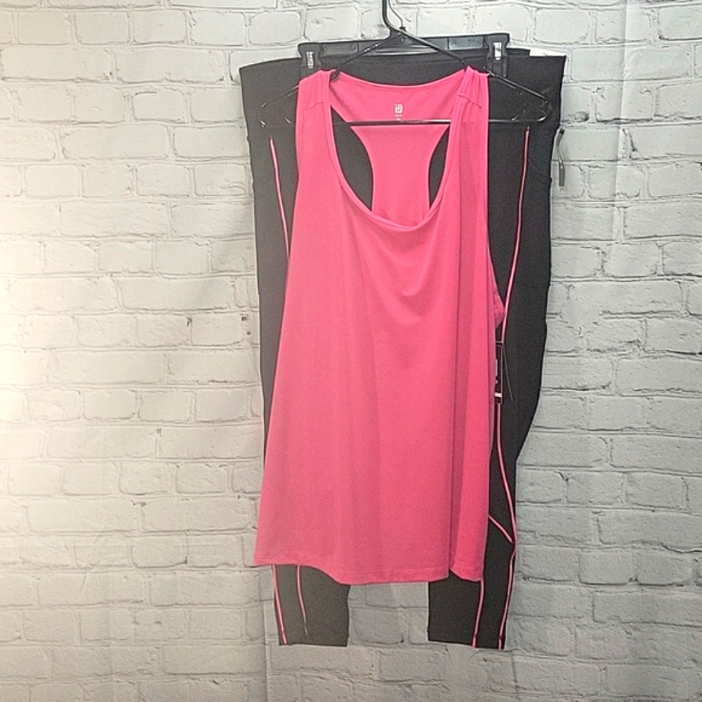 IDEOLOGY Racerback Tank & Leggings Set⭐️
